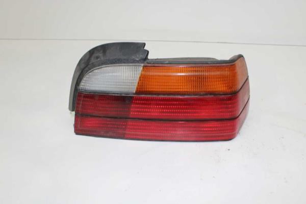 FEU ARRIERE DROIT BMW SERIE 3 E36 COUPE / CABRIOLET ( ORANGE ) - Vue 1